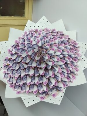 10K Money bouquet